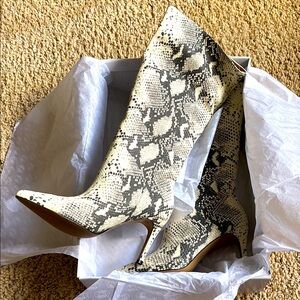 Steve Madden Black and Cream Snakeskin Heeled Boots